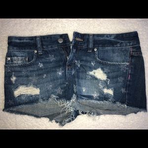 Pink shorts with stars